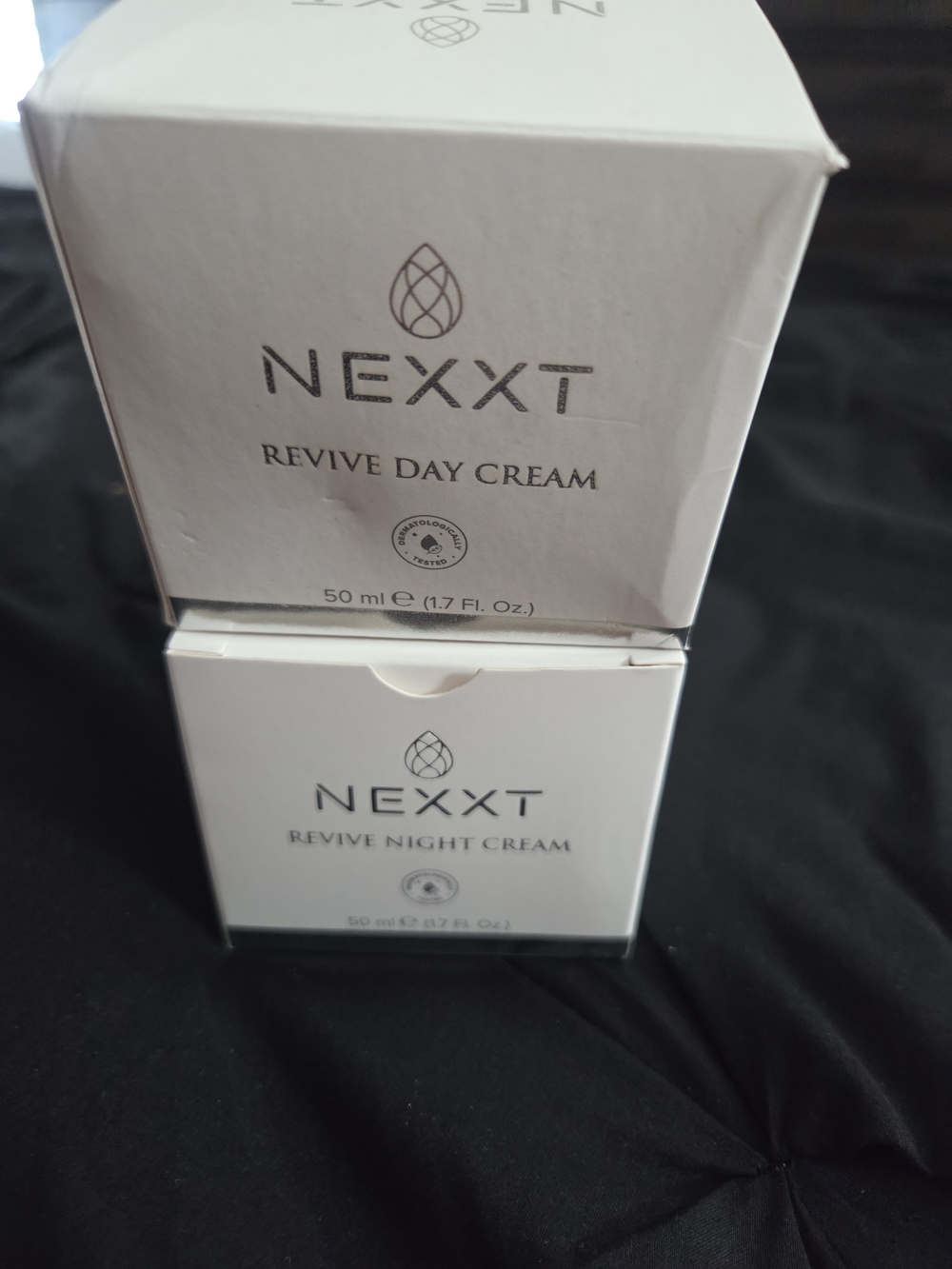 Revive Night Cream — White